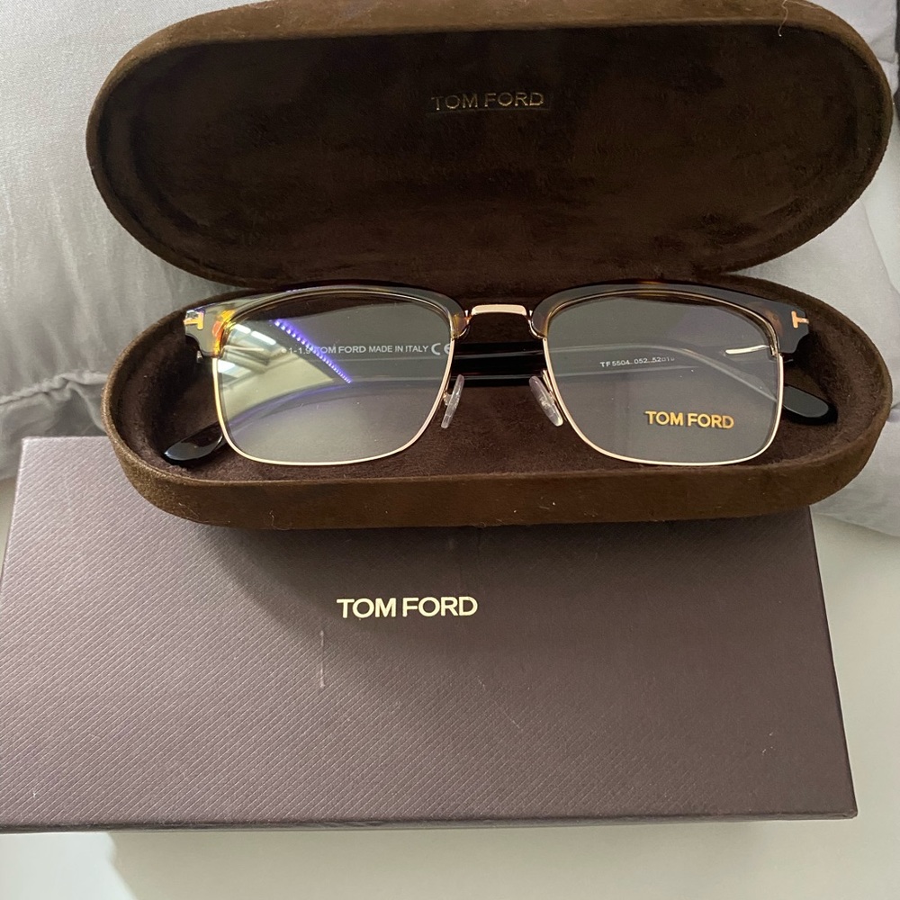 TOM FORD